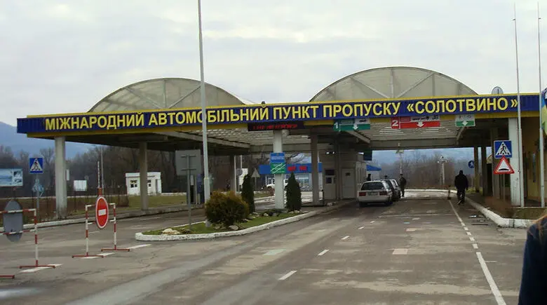 Українські авто без техогляду не пускають до Румунії