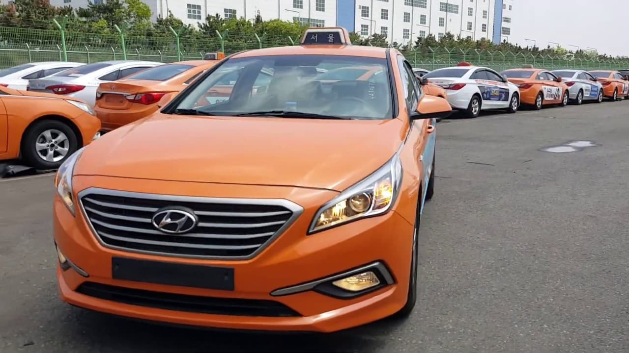 Таксі в Південній Кореї — Hyundai Sonata LF