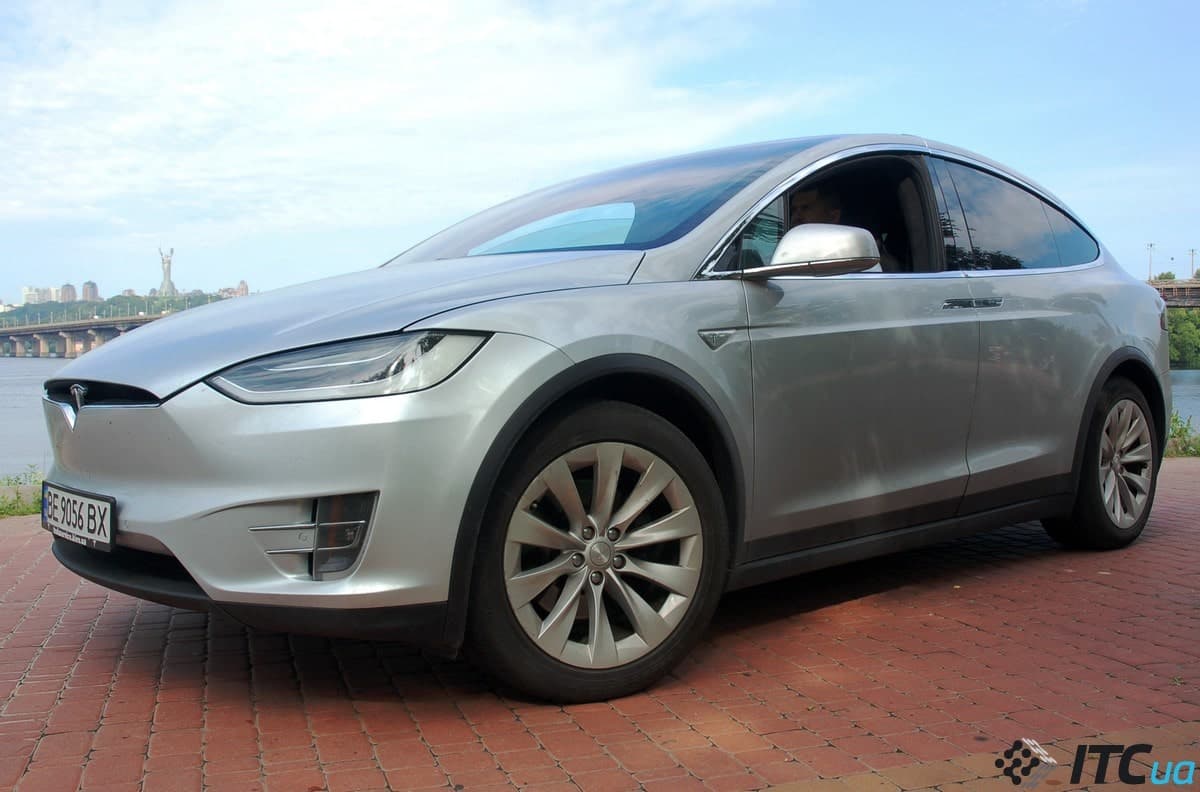 Tesla Model X