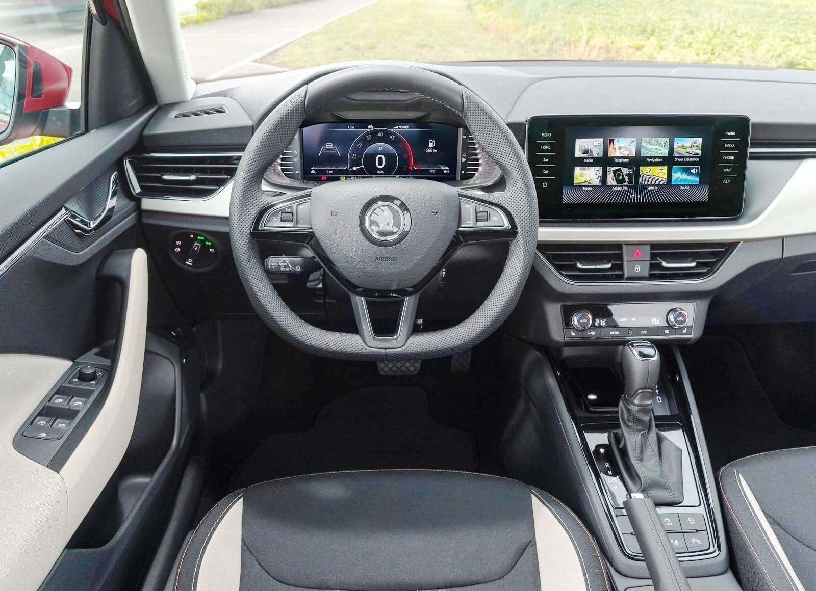 SKODA Kamiq інтер'єр