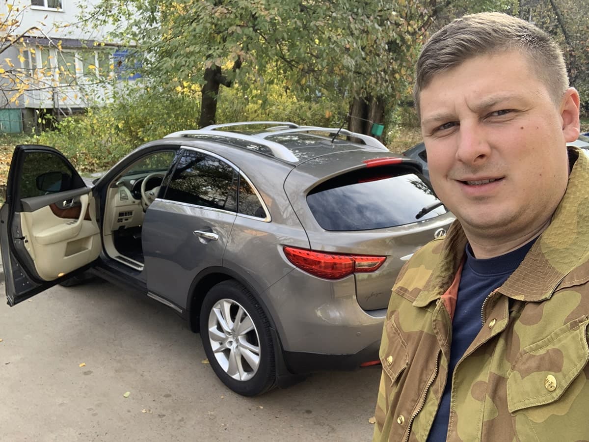 Aдвокат Болтик, Infiniti FX 37