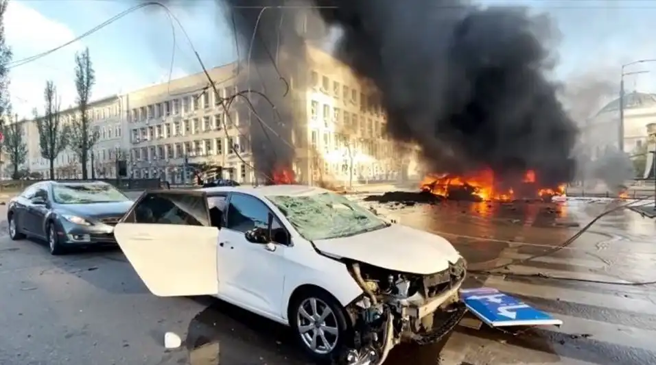 Як захистити машину від обстрілів та ракет під час війни