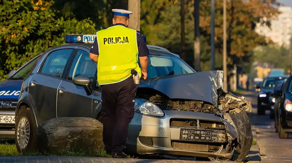 Що робити при настанні ДТП у Польщі