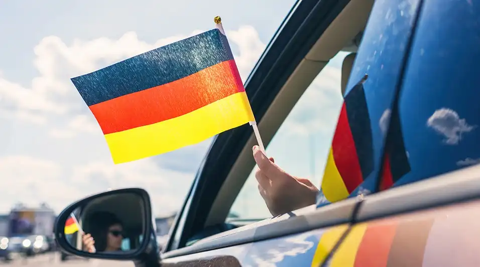 Обов'язковий технічний огляд українських авто за кордоном