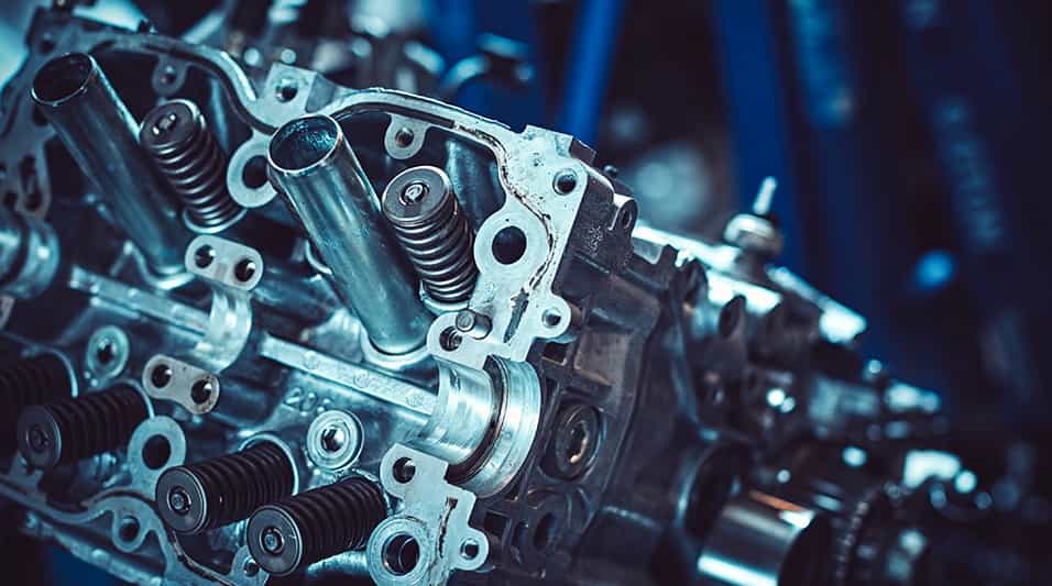 Чим відрізняються бензиновий і дизельний двигун. Що краще?