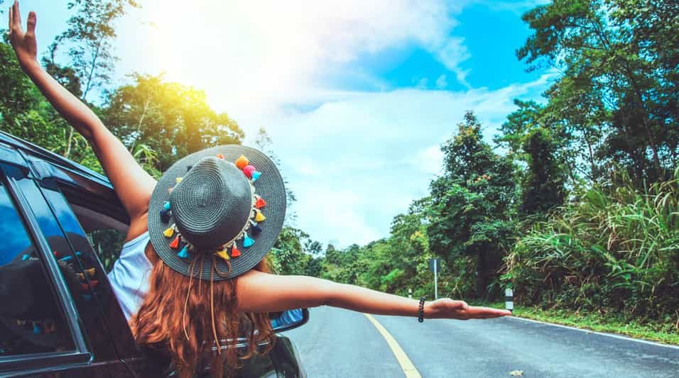 Куди вирушити відпочивати за кордон у вересні на власному авто?